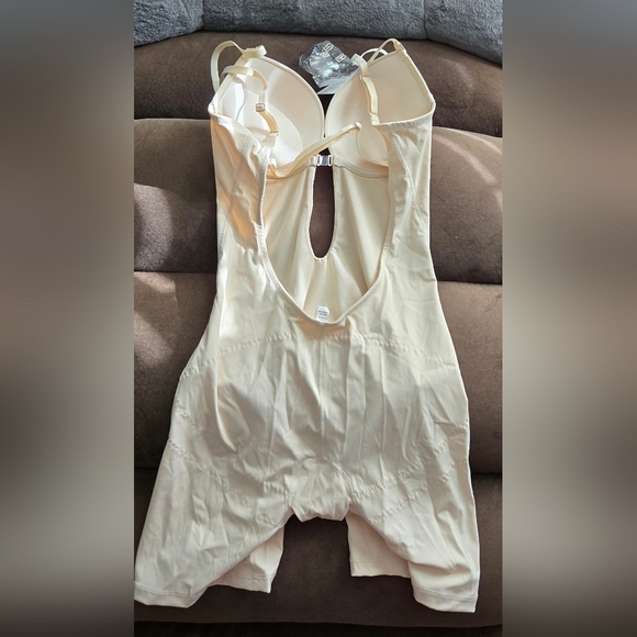 Decorus Backless Shapewear Strapless Bodysuits #751 - Picture 3 of 9